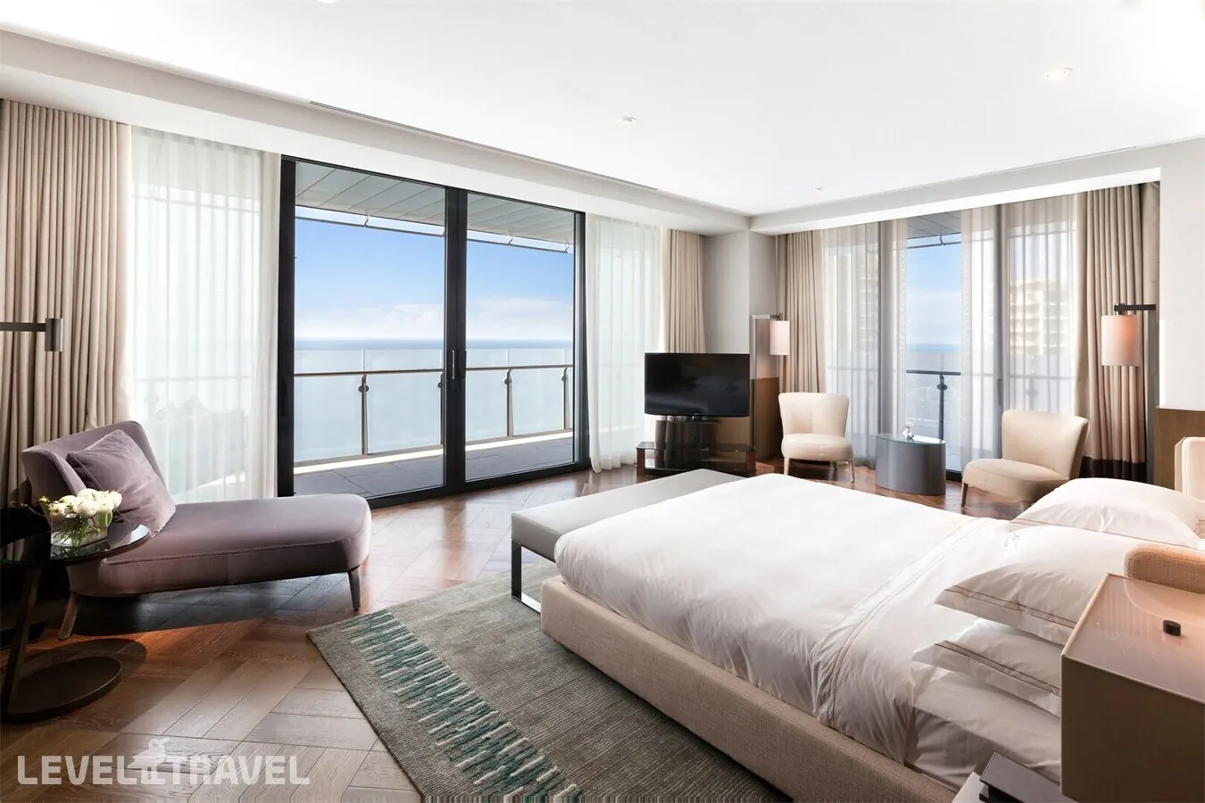 Апартаменты Hyatt — терраса у моря